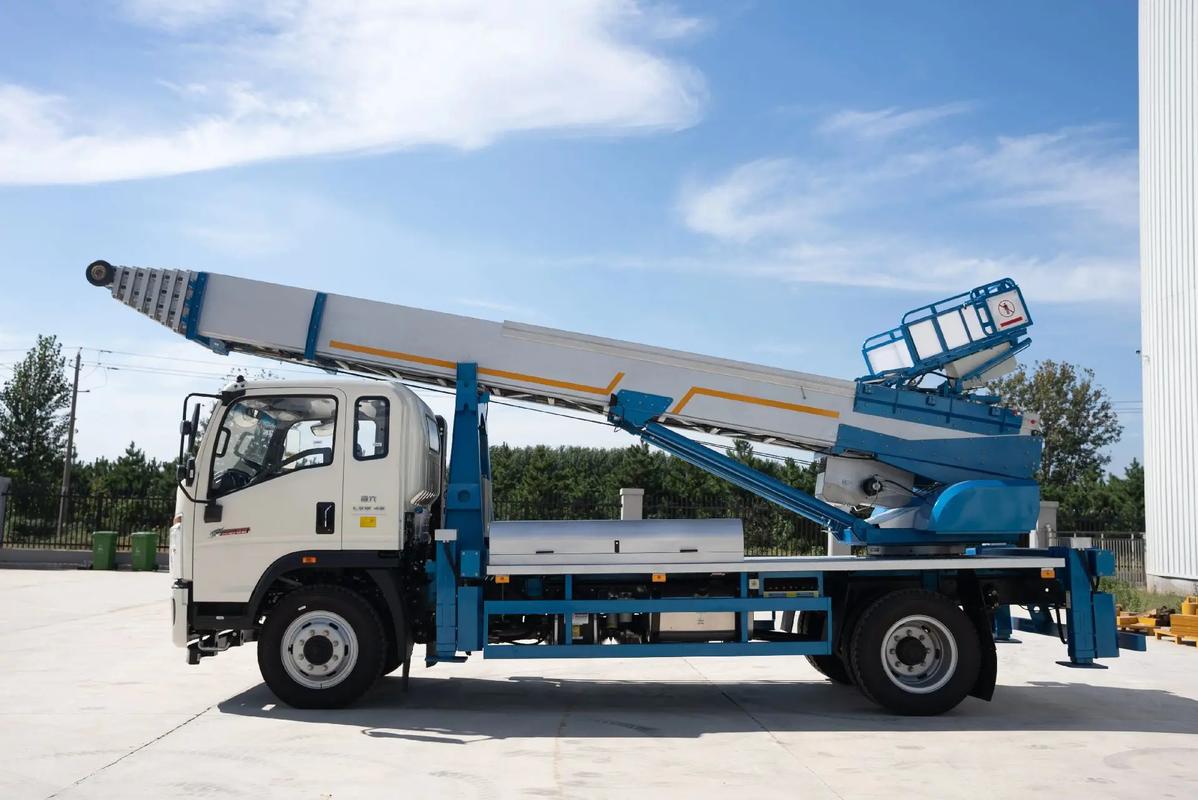 高阳县云梯上料车租赁费用